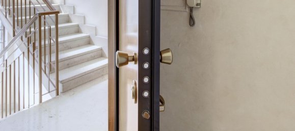 2 bedrooms Apartment in Turin, Italy No. 333488 20