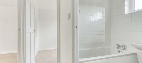 4 bedrooms Commercial property in Taunton, United Kingdom No. 13690 26