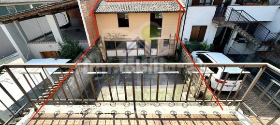 3 Schlafzimmer Haus in San Bassano, Italy, Nr. 366023 12