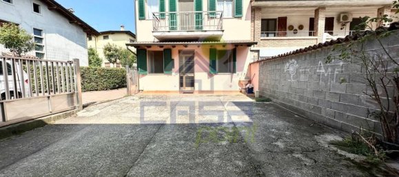 3 Schlafzimmer Haus in San Bassano, Italy, Nr. 366023 11