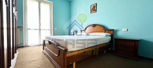 3 Schlafzimmer Haus in San Bassano, Italy, Nr. 366023 24