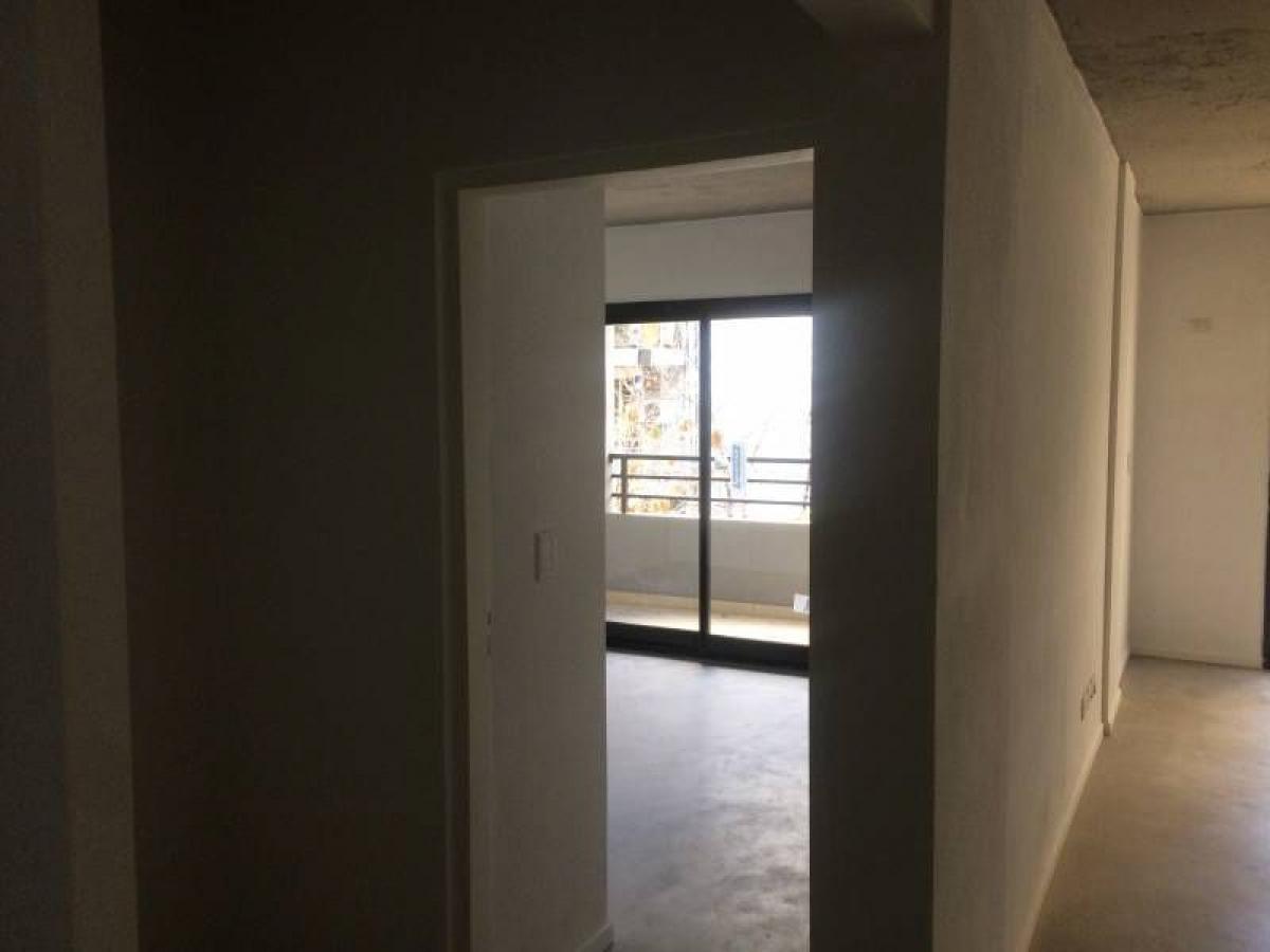 Apartamento de 2 dormitorios en Buenos Aires, Argentina No. 72398