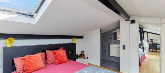 3 bedrooms Duplex in Paris, France No. 292028 14