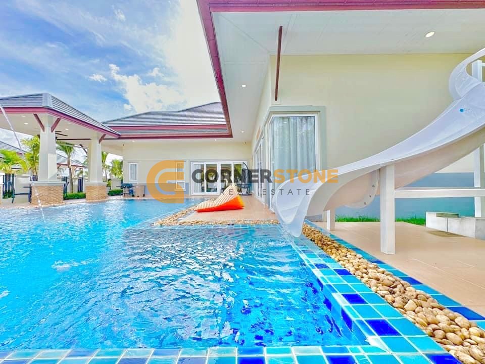 270m² Cafe / restaurant in Pattaya, Thailand No. 21874