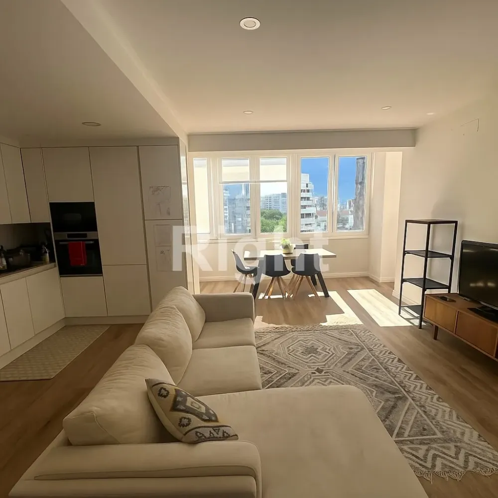 1 bedroom Apartment in Lisbon, Portugal No. 253595