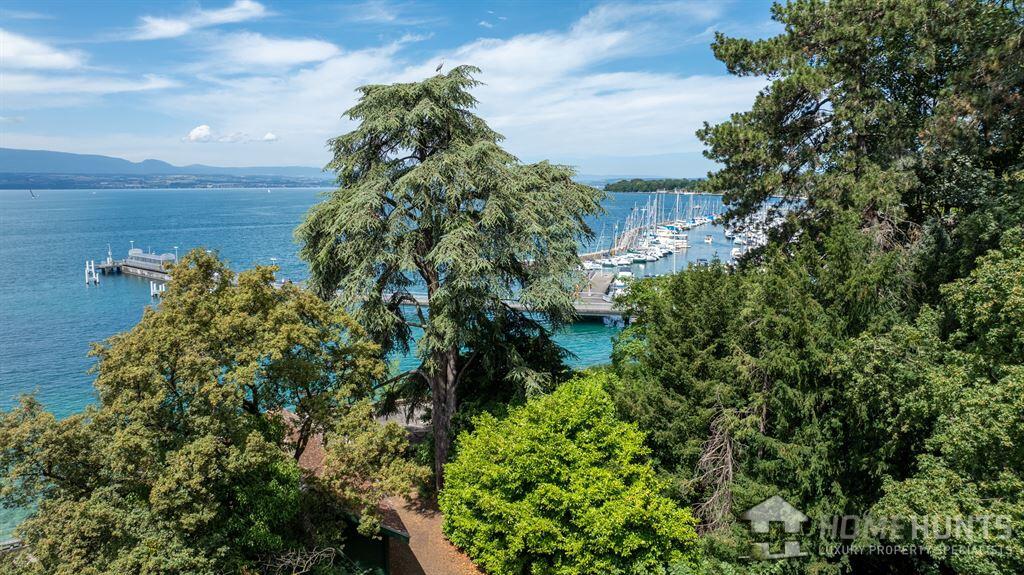 14 chambres Villa à Thonon-les-Bains, France No. 285043