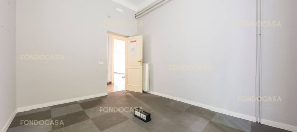 مكتب في Genoa, Italy 170متر مربع رقم 147315 25