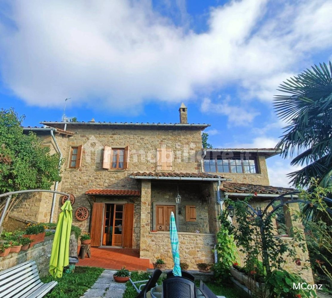 4 bedrooms Villa in Castel San Niccolò, Italy No. 274542
