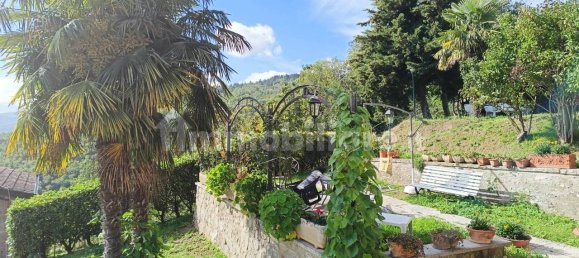4 bedrooms Villa in Castel San Niccolò, Italy No. 274542 6