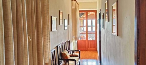 4 bedrooms Villa in Castel San Niccolò, Italy No. 274542 8