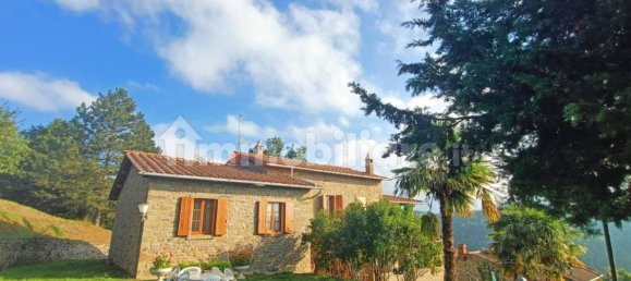 4 bedrooms Villa in Castel San Niccolò, Italy No. 274542 9