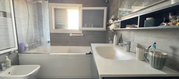 5 bedrooms Villa in Poggio a Caiano, Italy No. 333335 10