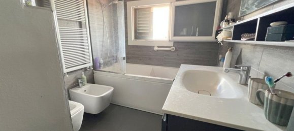 5 bedrooms Villa in Poggio a Caiano, Italy No. 333335 13