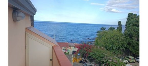 Пентхаус с 1 спальней в Ачиреале, Италия № 280116 12