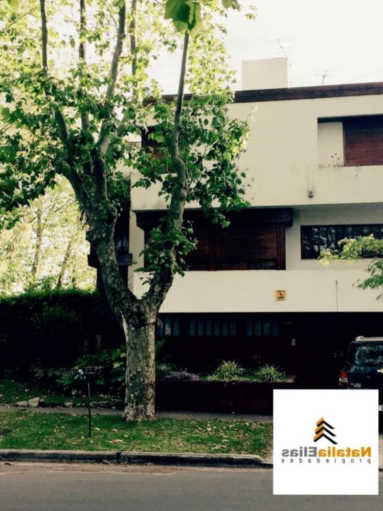 4 غرف نوم منزل في Mar del Plata, Argentina رقم 74400