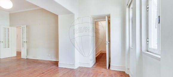4 Schlafzimmer Wohnung in Lisbon, Portugal, Nr. 323491 3