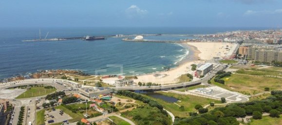 Gewerbliche Immobilie in Matosinhos, Portugal 1493m², Nr. 317229 2