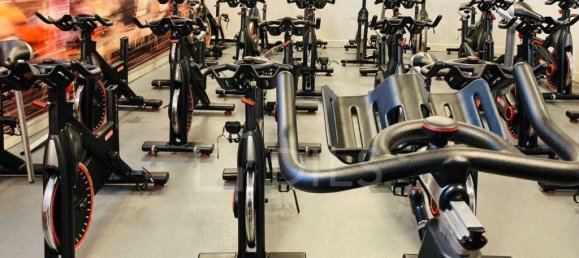 Gewerbliche Immobilie in Matosinhos, Portugal 1493m², Nr. 317229 13