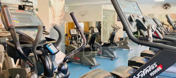 Gewerbliche Immobilie in Matosinhos, Portugal 1493m², Nr. 317229 9