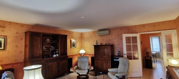 2 bedrooms Apartment in Villefranche-sur-Saone, France No. 335281 4