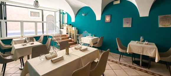 Propiedad comercial de 3 habitaciónes en Salò, Italy No. 293759 10