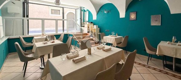 Propiedad comercial de 3 habitaciónes en Salò, Italy No. 293759 3