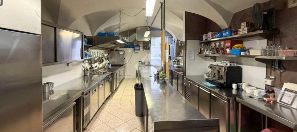 Propiedad comercial de 3 habitaciónes en Salò, Italy No. 293759 19