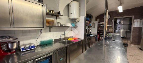 Propiedad comercial de 3 habitaciónes en Salò, Italy No. 293759 17