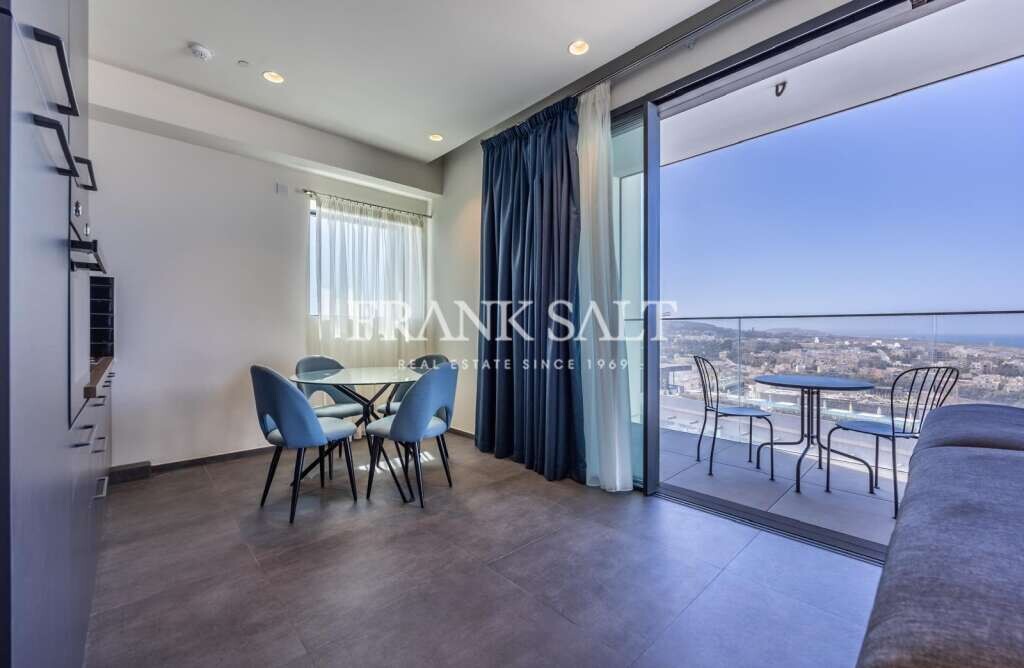 Apartamento T1 em Saint Julian's, Malta N.º 10563