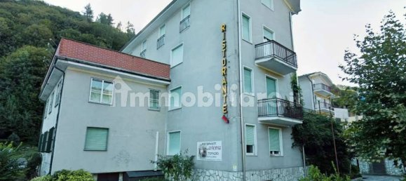 Отель, гостиница с 5 комнатами в Роккафорте Мондови, Италия № 302147 2