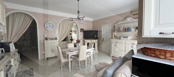 4 rooms Apartment in Cerignola, Italy No. 20988 11