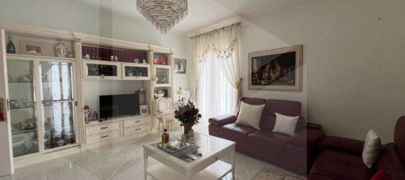 4 rooms Apartment in Cerignola, Italy No. 20988 10