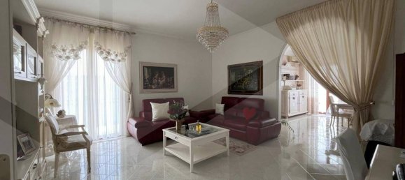 4 rooms Apartment in Cerignola, Italy No. 20988 3