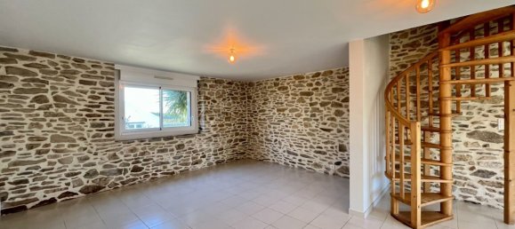 Casa de 2 dormitorios en Billiers, France No. 204489 6