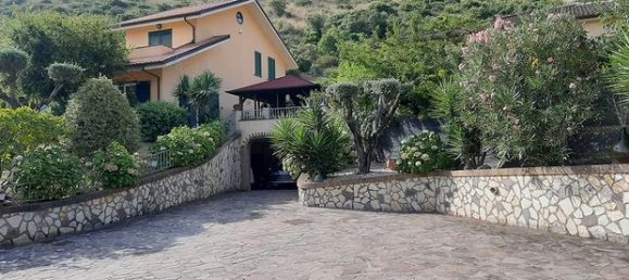 7-Zimmer Villa in Maenza, Italy, Nr. 291227 3