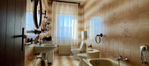 3 bedrooms Apartment in Pianiga, Italy No. 215504 6