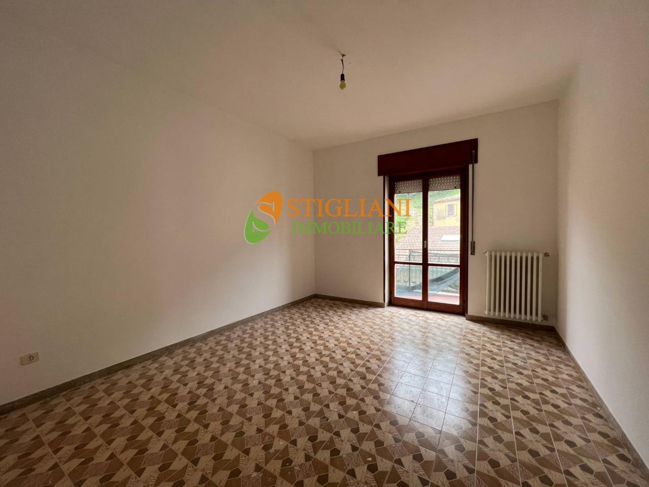 Apartamento de 5 habitaciónes en Campobasso, Italy No. 134800