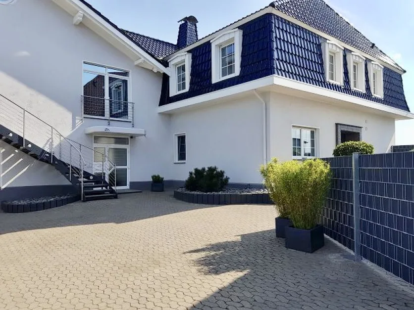 Здание 560м² в Минден-Люббекке, Германия № 168997