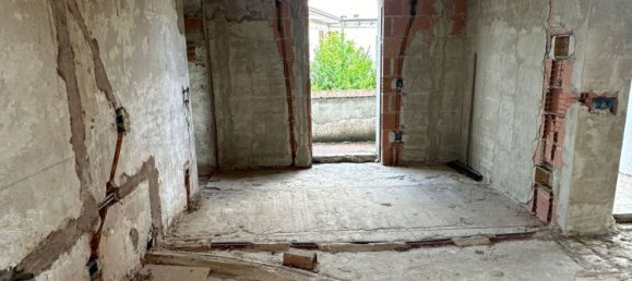 4 rooms House in Ziano Piacentino, Italy No. 88597 5