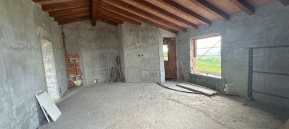 4 rooms House in Ziano Piacentino, Italy No. 88597 8