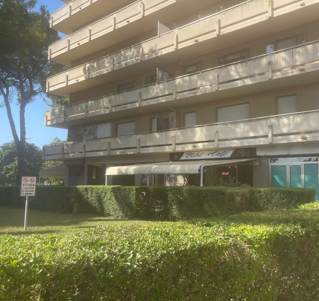 5 rooms Apartment in Perugia, Italy No. 279437