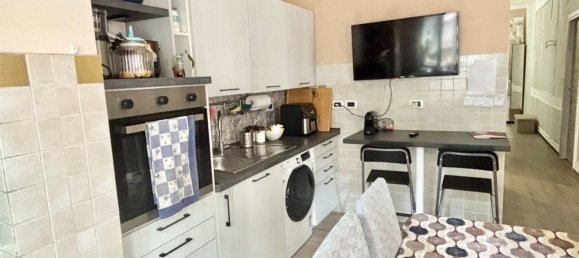 3-salle Appartement à Genoa, Italy No. 282424 15