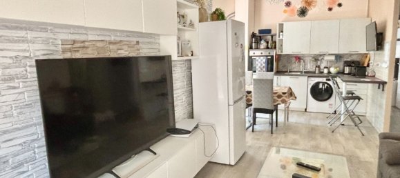 3-salle Appartement à Genoa, Italy No. 282424 3