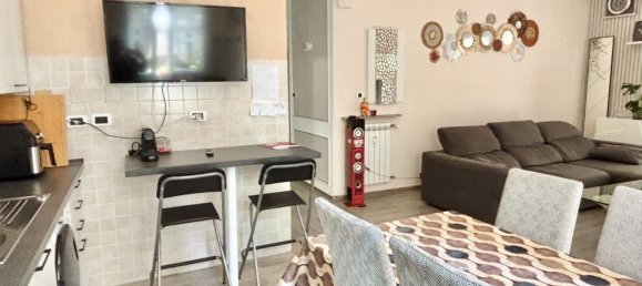 3-salle Appartement à Genoa, Italy No. 282424 12