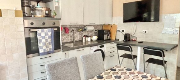 3-salle Appartement à Genoa, Italy No. 282424 10