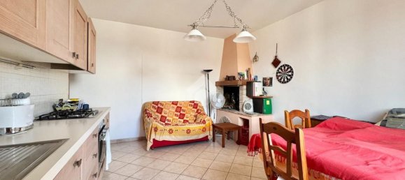 3 rooms Apartment in Viterbo, Italy No. 303793 10