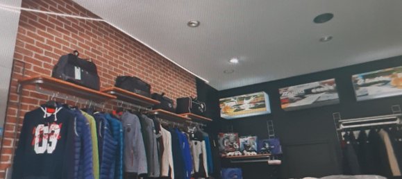 Propriété commerciale à Isola del Liri, Italy 261m² No. 363695 2