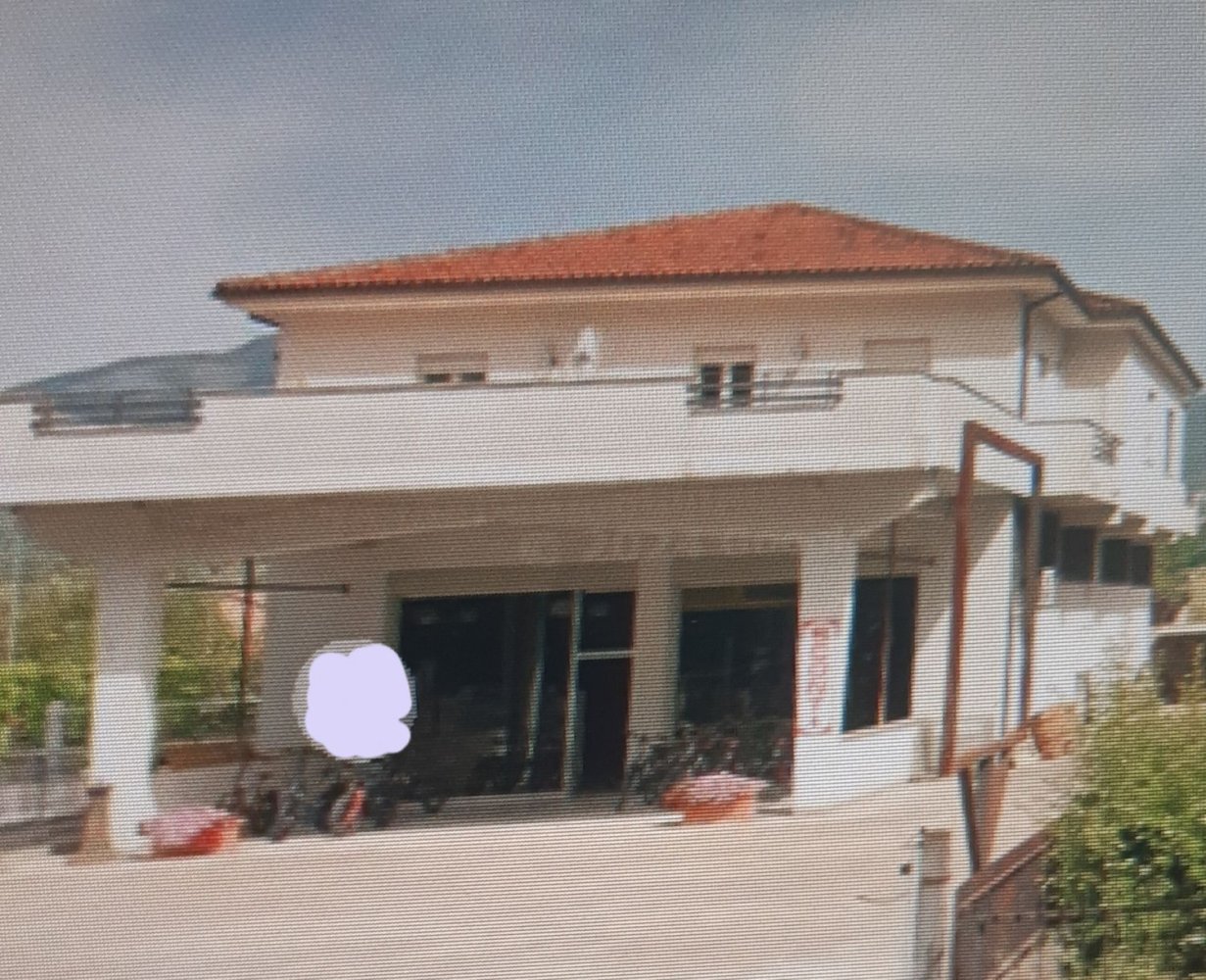 Propriété commerciale à Isola del Liri, Italy 261m² No. 363695
