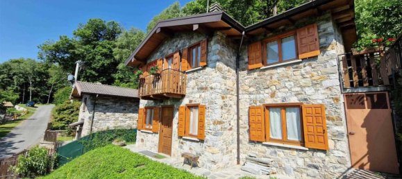 2 bedrooms Villa in Sorico, Italy No. 168575 2