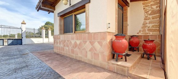 4 bedrooms House in Yecla, Spain No. 151380 5